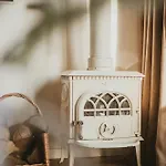 Miedzy Lasem, Polem A Jeziorem - Na Mazurach *