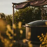 Miedzy Lasem, Polem A Jeziorem - Na Mazurach 펜션 기지크코