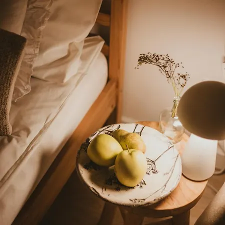 Miedzy Lasem, Polem A Jeziorem - Na Mazurach