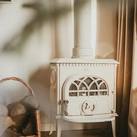 Miedzy Lasem, Polem A Jeziorem - Na Mazurach *