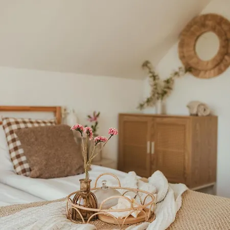 Miedzy Lasem, Polem A Jeziorem - Na Mazurach Bogaczewo (Gizycko)